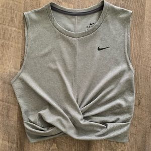 Nike Twist Crop Tank